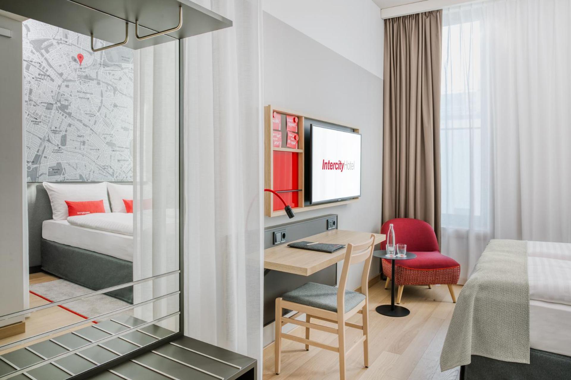 Double Room,1284837247:JPEG