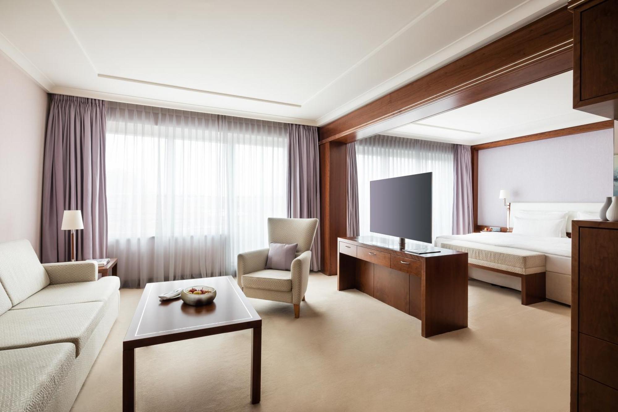 Penthouse Suite,1607656962:JPEG