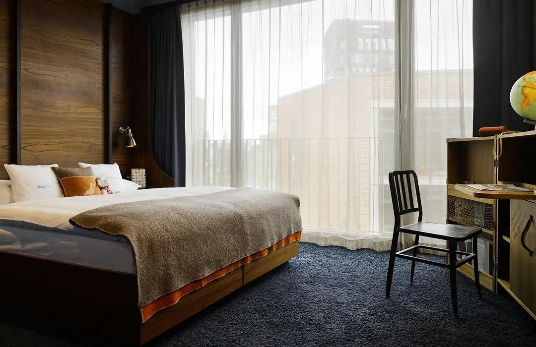 25hours Hotel Hamburg HafenCity-1